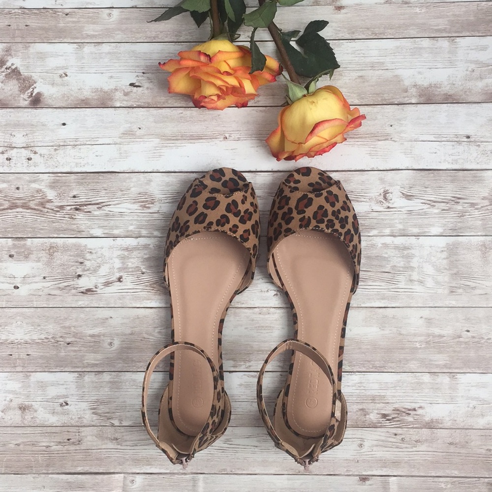 Suede Leopard Printed Flat Shoes